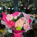 Buchet mic la alegerea floristului roz