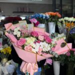 Buchet mare roz pastel la alegerea floristului